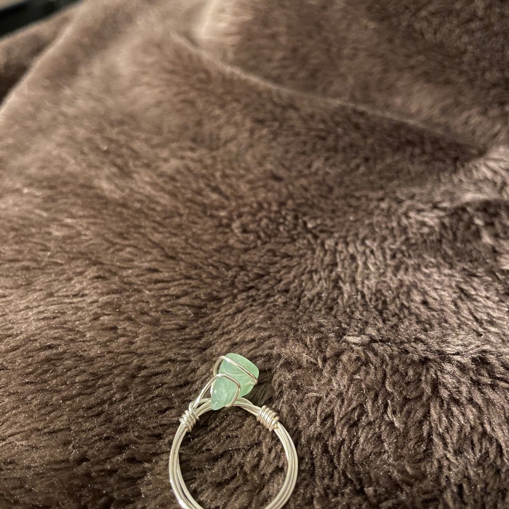 Lost ring - Picture 2 of 2